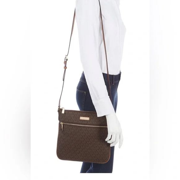 MICHAEL KORS Women’s Handbag Crossbody Logo Bag Brown Acorn AUTHENTIC - Picture 14 of 15